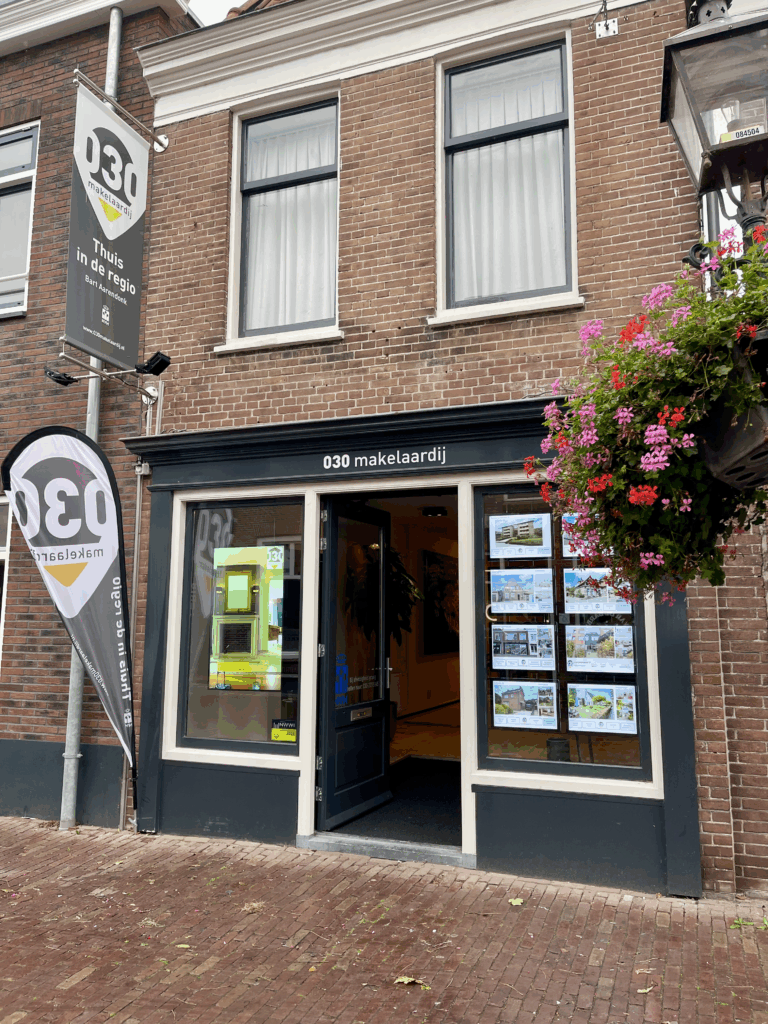 Pand van de voorkant, 030Makelaardij